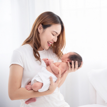  Mitos dan Fakta Merawat Kulit Bayi