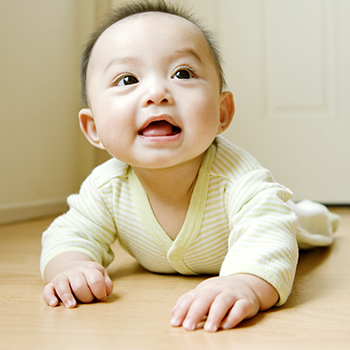Benarkah Rambut Bayi Harus Dicukur Supaya Tumbuh Tebal?