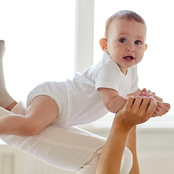 4 Latihan Sederhana Ini Memperkuat Otot Bayi