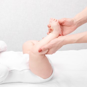 Mitos atau Fakta, Bayi Lahir Tanpa Tempurung Lutut