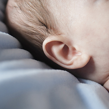 Infeksi Telinga Tengah pada Bayi, Cegah Dengan ASI