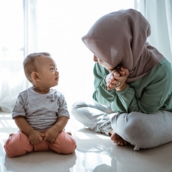 Anak Lebih Cepat Bisa Panggil Mama daripada Bunda 