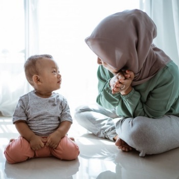 Anak Lebih Cepat Bisa Panggil Mama daripada Bunda