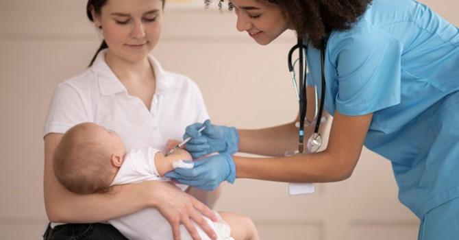 vaksinasi bayi terlambat