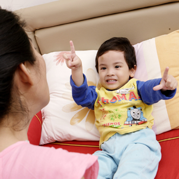 4 Tips yang Perlu Anda Perhatikan Sebelum Menari dengan Bayi