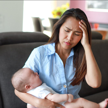 10 Cara Efektif  Mengatasi Baby Blues